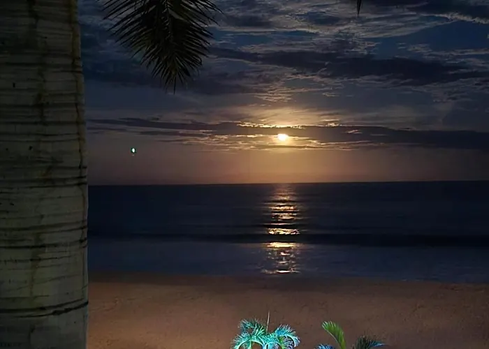 Beachfront Costa Azul Mira Vista Stylish View Holiday home